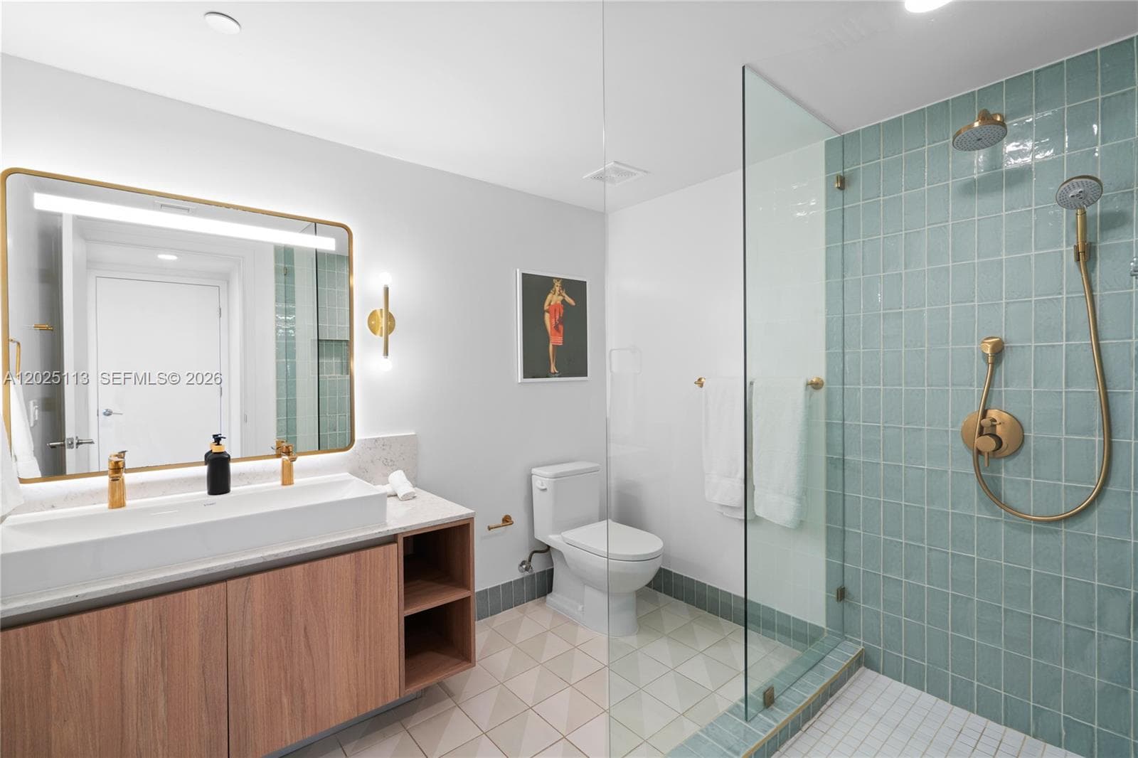 159 NE 6th St # 3105, Miami FL 33132 — 13