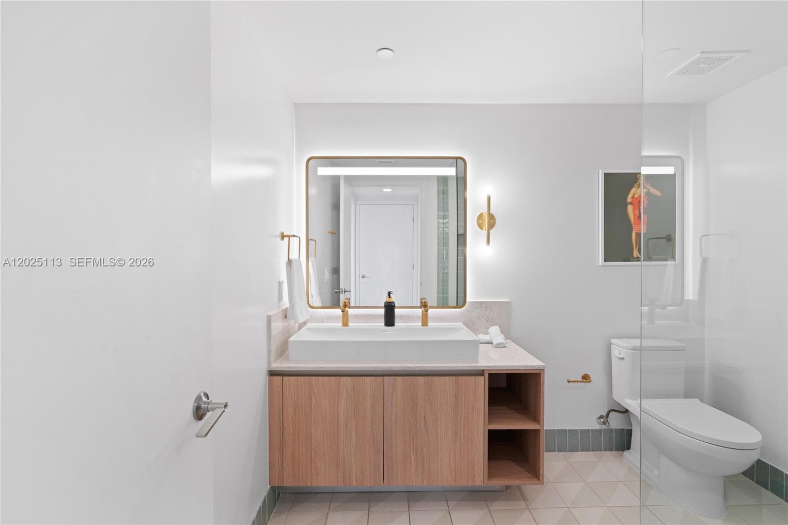 159 NE 6th St # 3105, Miami FL 33132 — 12