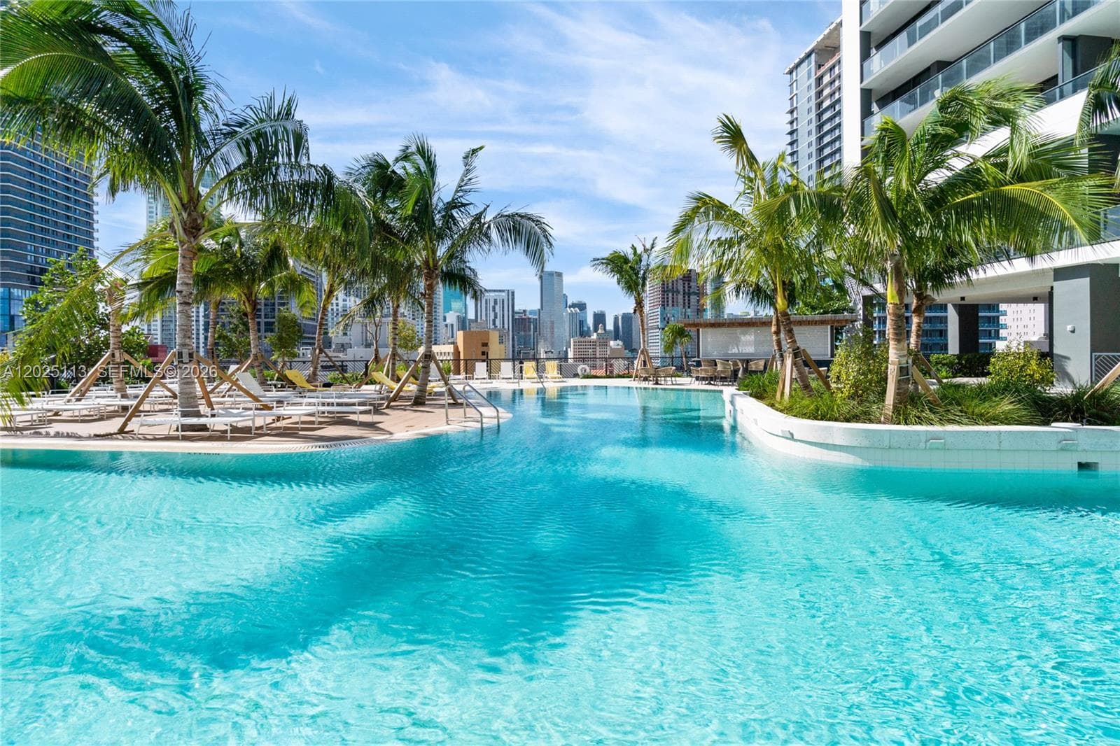 159 NE 6th St # 3105, Miami FL 33132 — 37