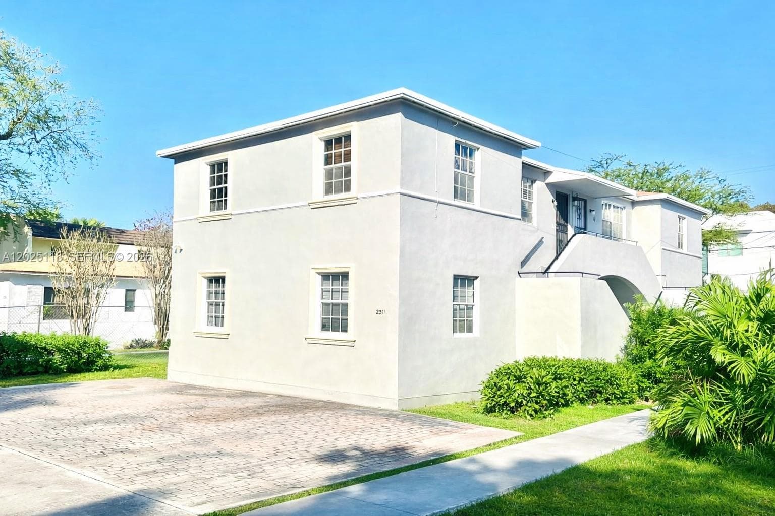 2371 SW 27th St, Miami FL 33133 — 1