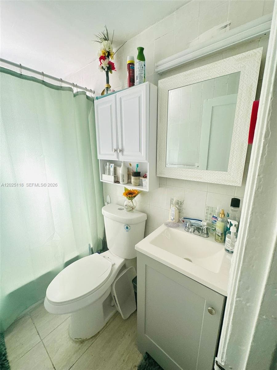 2371 SW 27th St, Miami FL 33133 — 9
