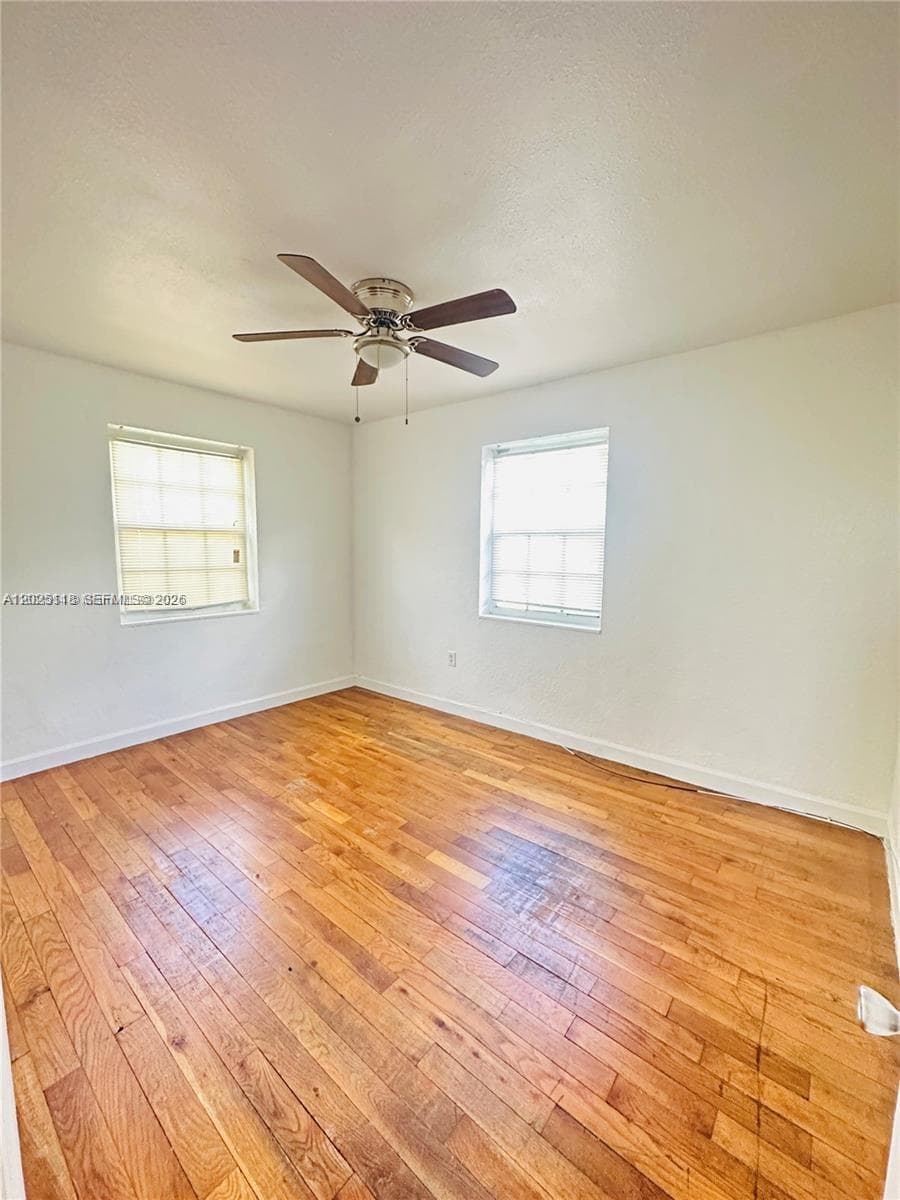 2371 SW 27th St, Miami FL 33133 — 11