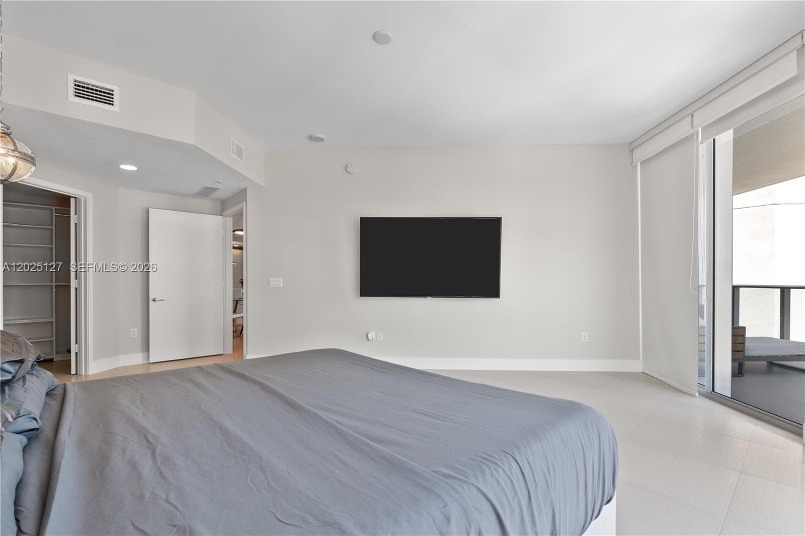 17301 Biscayne Blvd # 603, North Miami Beach FL 33160 — 32