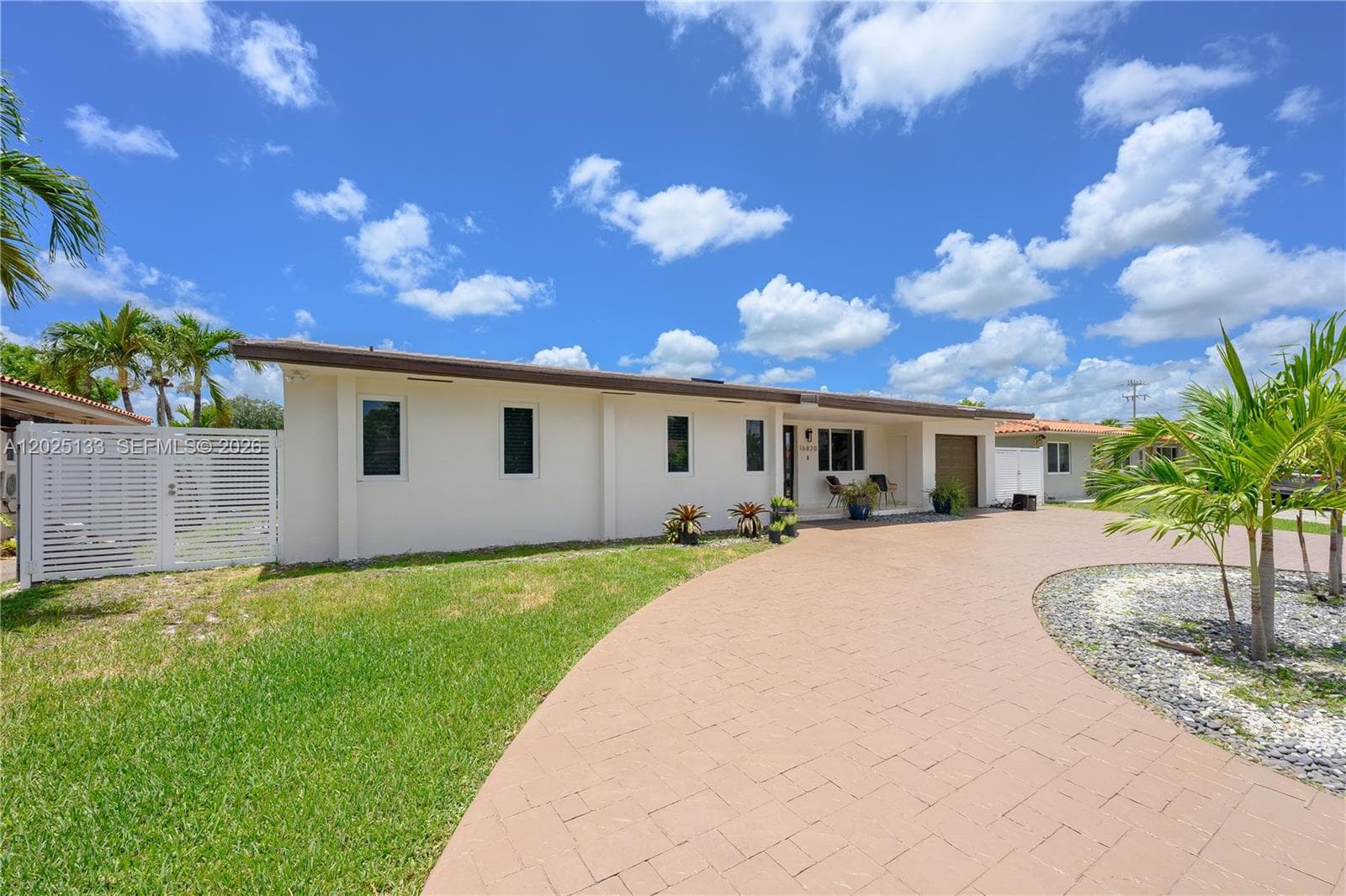 16820 NW 74th Ave, Hialeah FL 33015 — 33