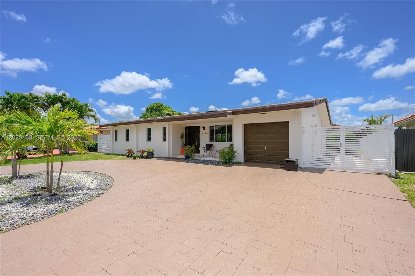 16820 NW 74th Ave, Hialeah FL 33015 — 37