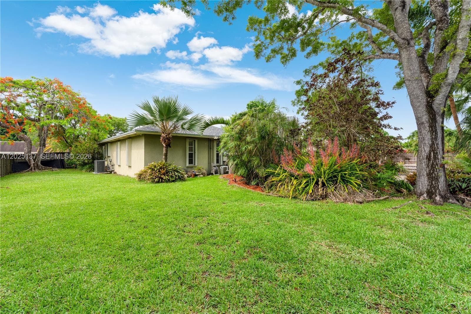 11480 SW 96th Ter, Miami FL 33176 — 54