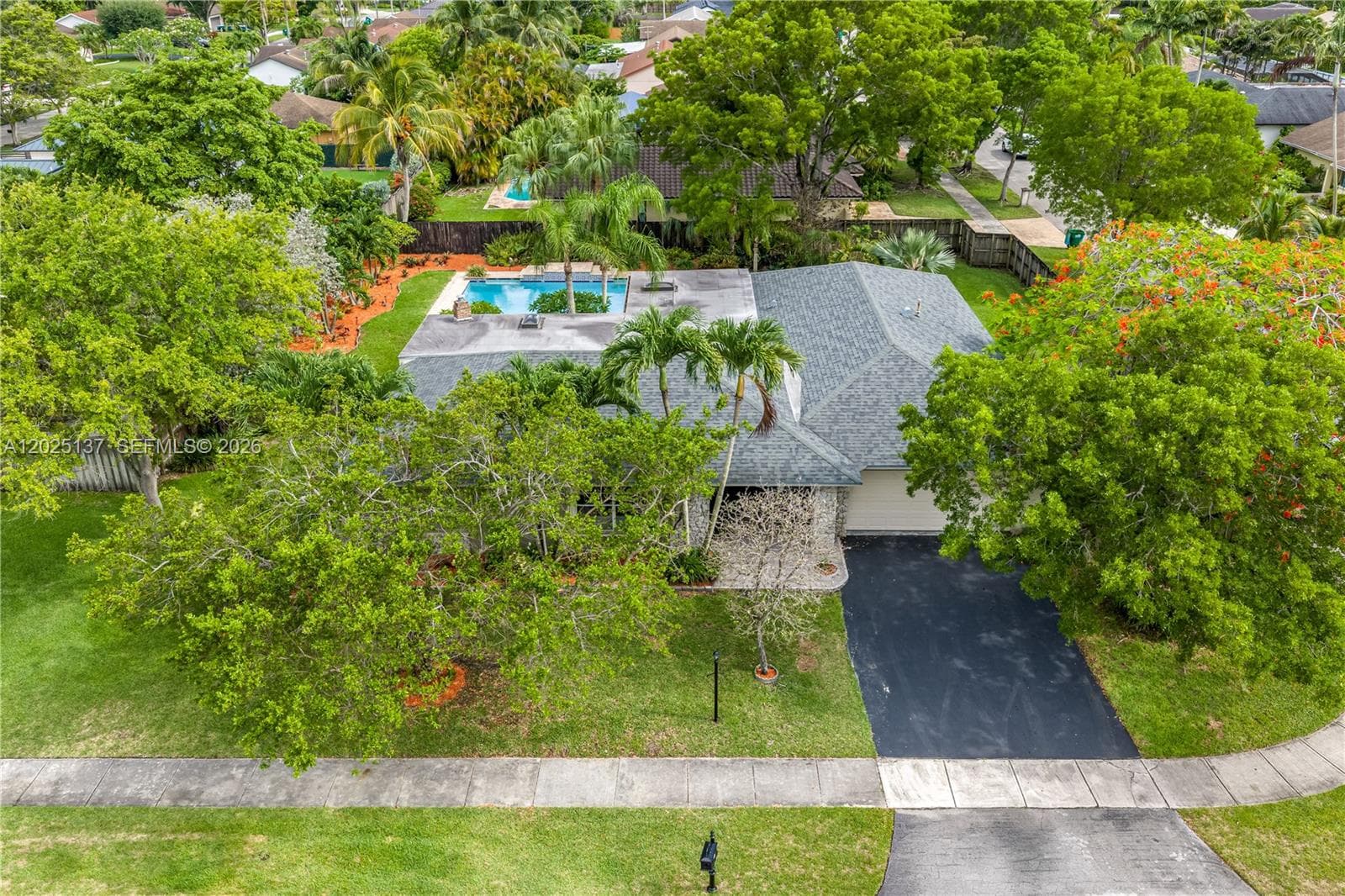 11480 SW 96th Ter, Miami FL 33176 — 39