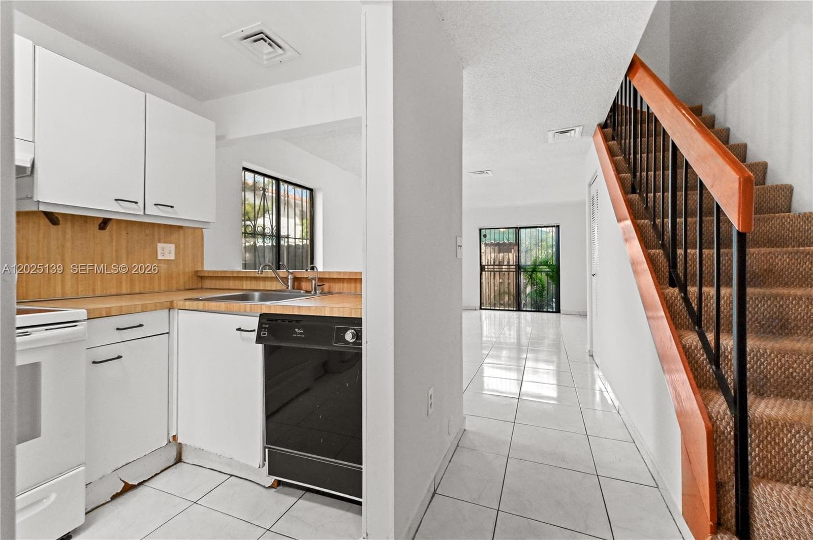 2433 W 52nd Pl # 1, Hialeah FL 33016 — 6