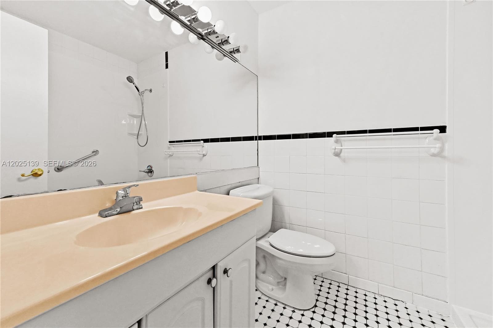 2433 W 52nd Pl # 1, Hialeah FL 33016 — 20