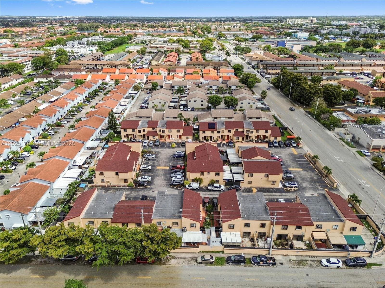 2433 W 52nd Pl # 1, Hialeah FL 33016 — 34