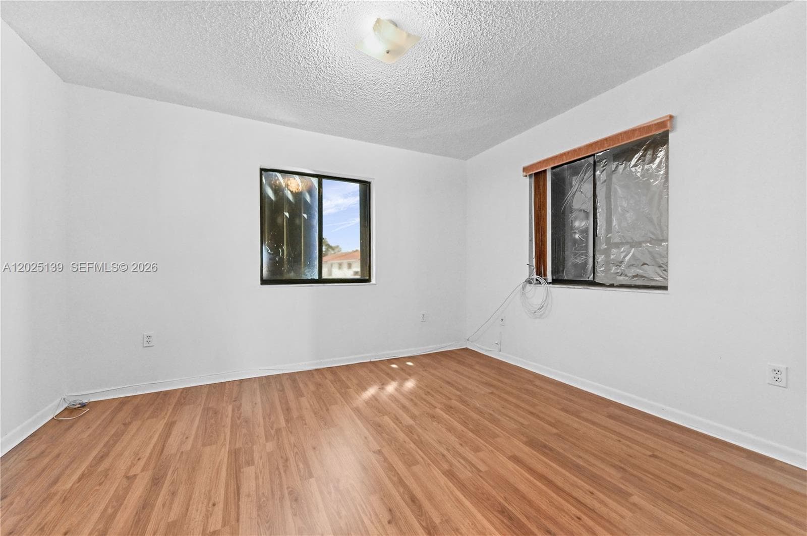 2433 W 52nd Pl # 1, Hialeah FL 33016 — 21