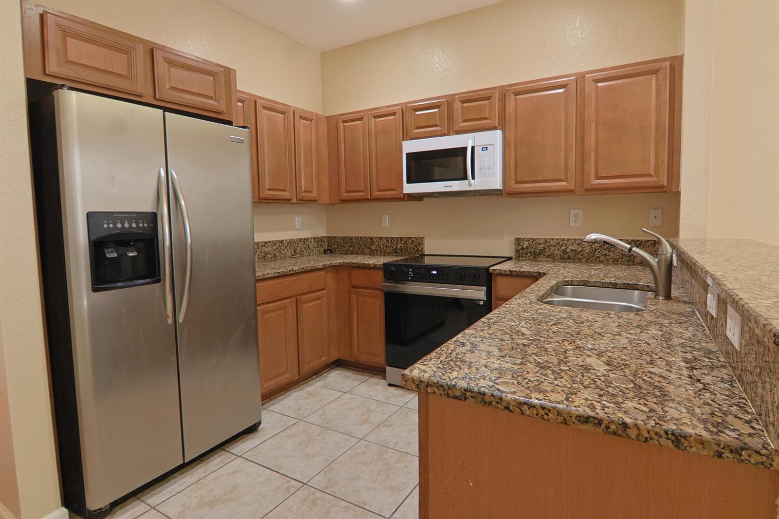 21211 NW 14th Place # 27, Miami Gardens FL 33169 — 3