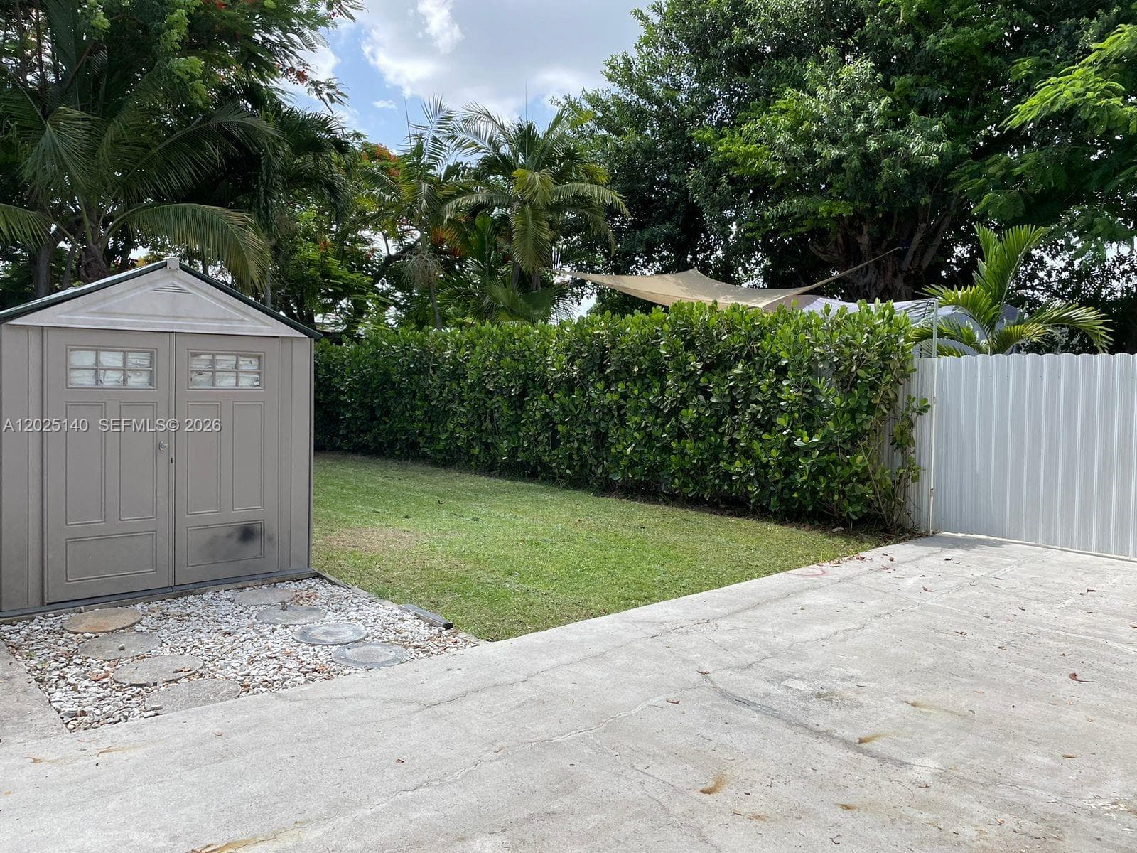 2359 NW 32nd St, Miami FL 33142 — 13