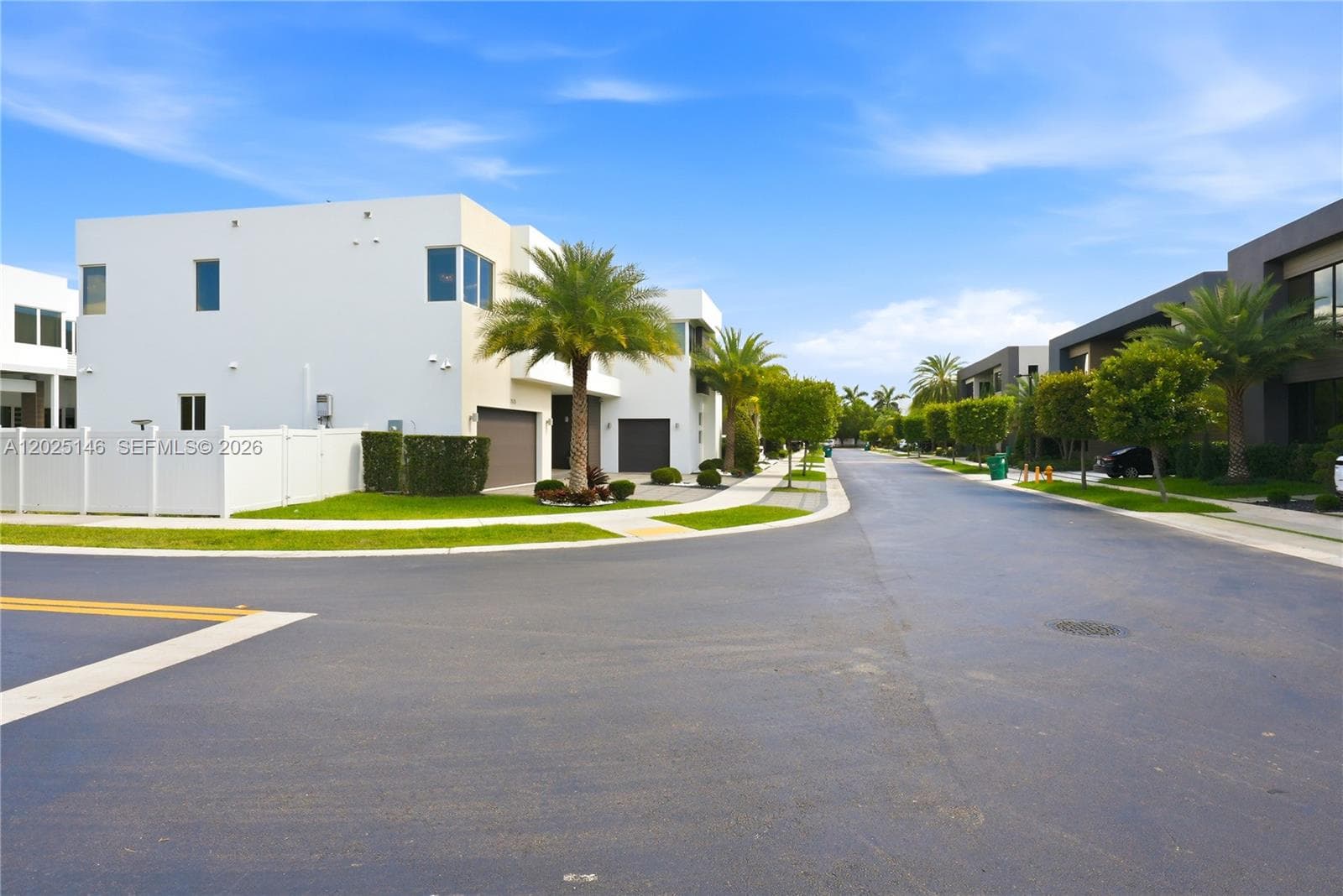 7525 NW 103rd Pl, Doral FL 33178 — 75