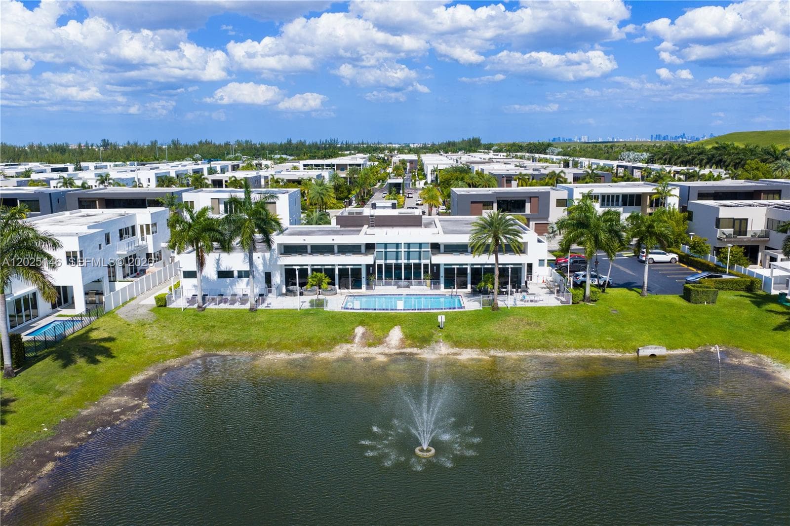 7525 NW 103rd Pl, Doral FL 33178 — 79