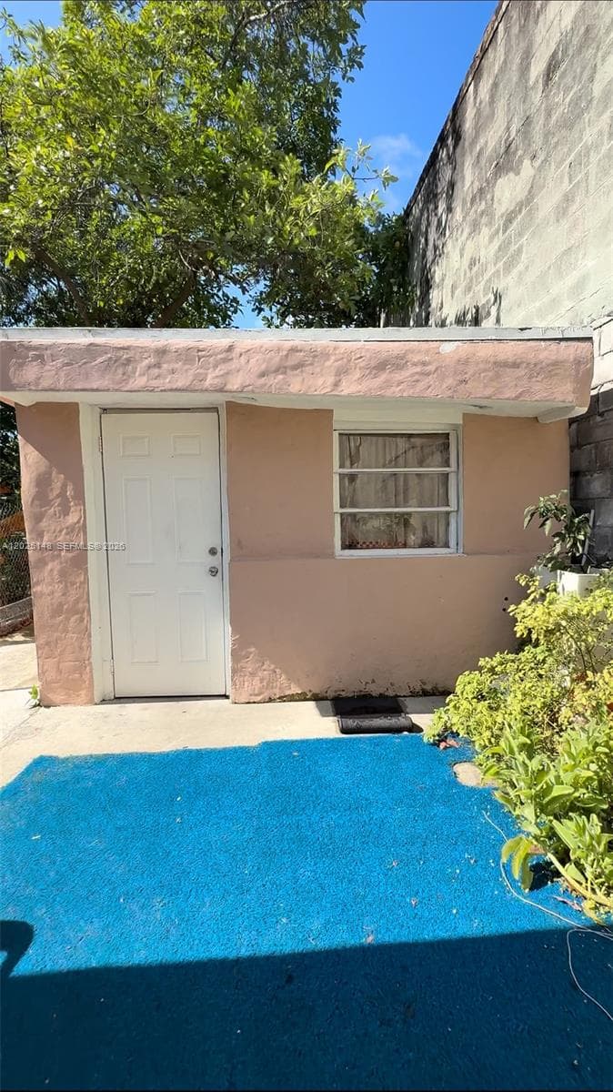 110 NW 52nd St, Miami FL 33127 — 6