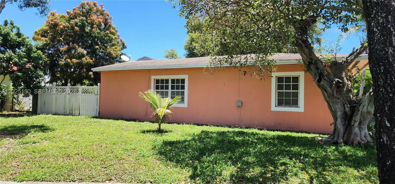 901 NE 160th Ter, North Miami Beach FL 33162 — 6