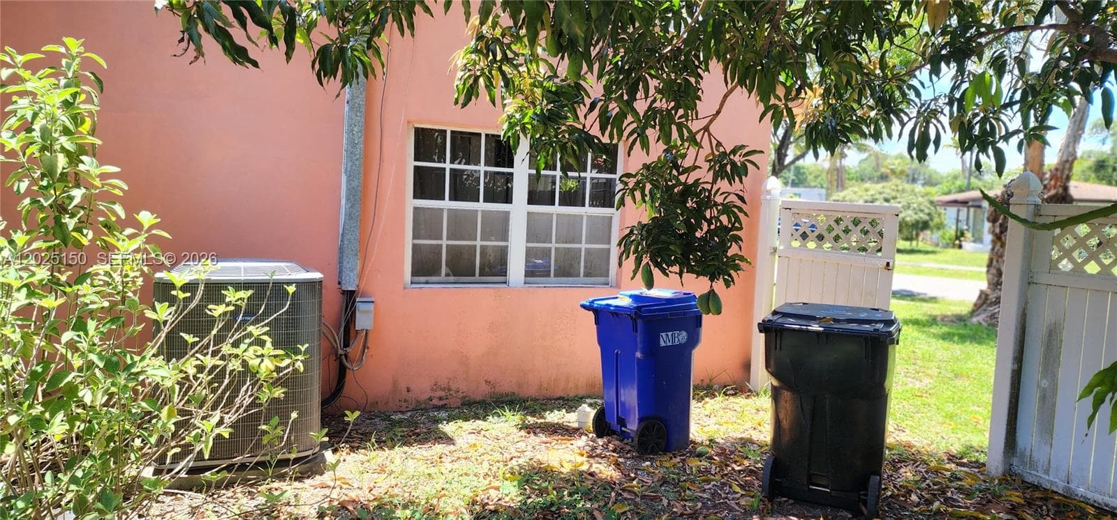 901 NE 160th Ter, North Miami Beach FL 33162 — 16