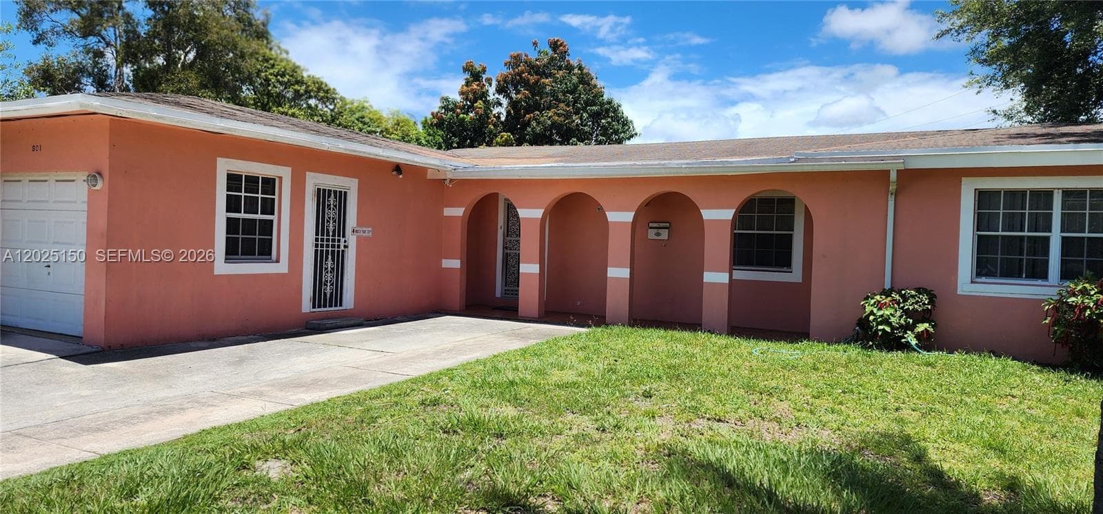 901 NE 160th Ter, North Miami Beach FL 33162 — 5