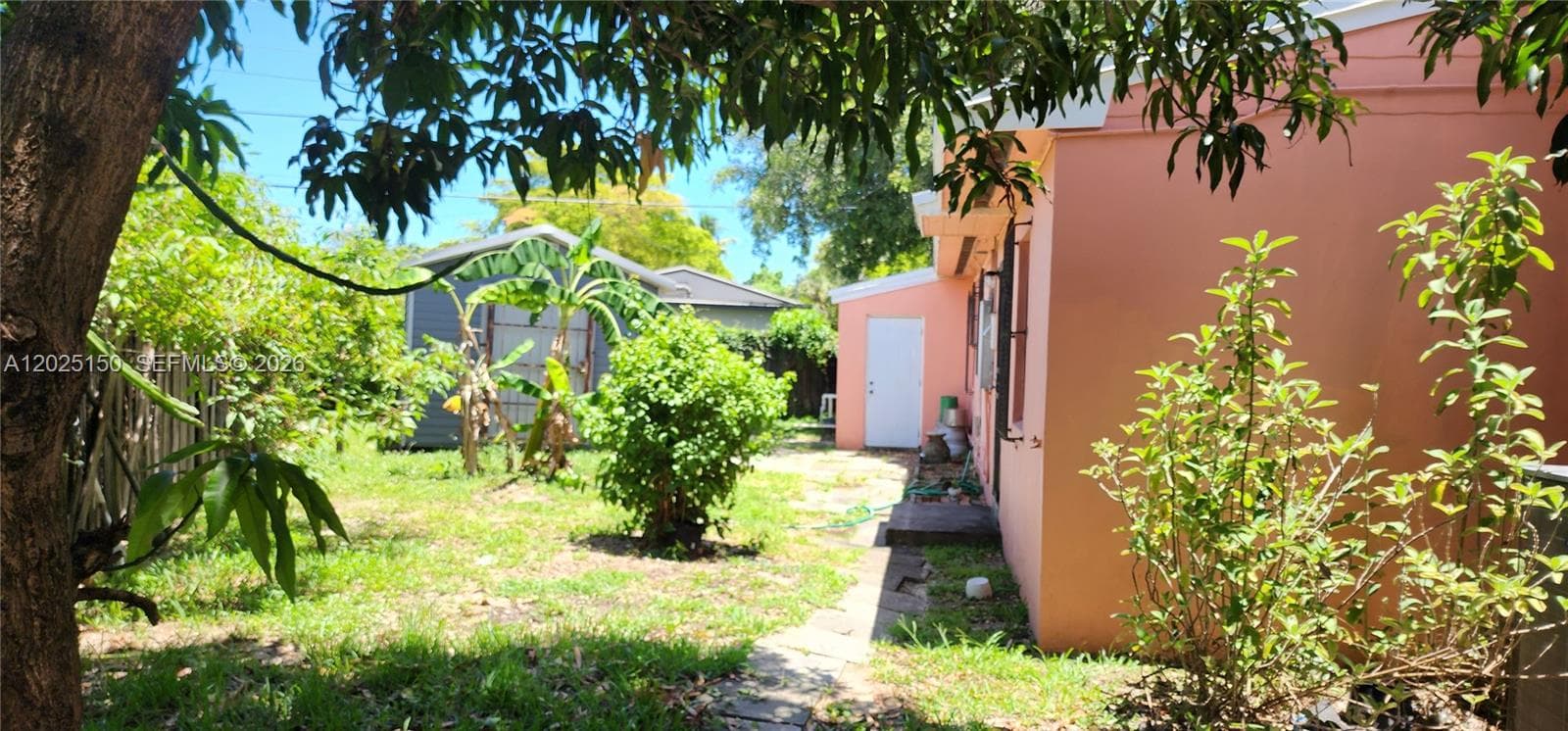 901 NE 160th Ter, North Miami Beach FL 33162 — 14
