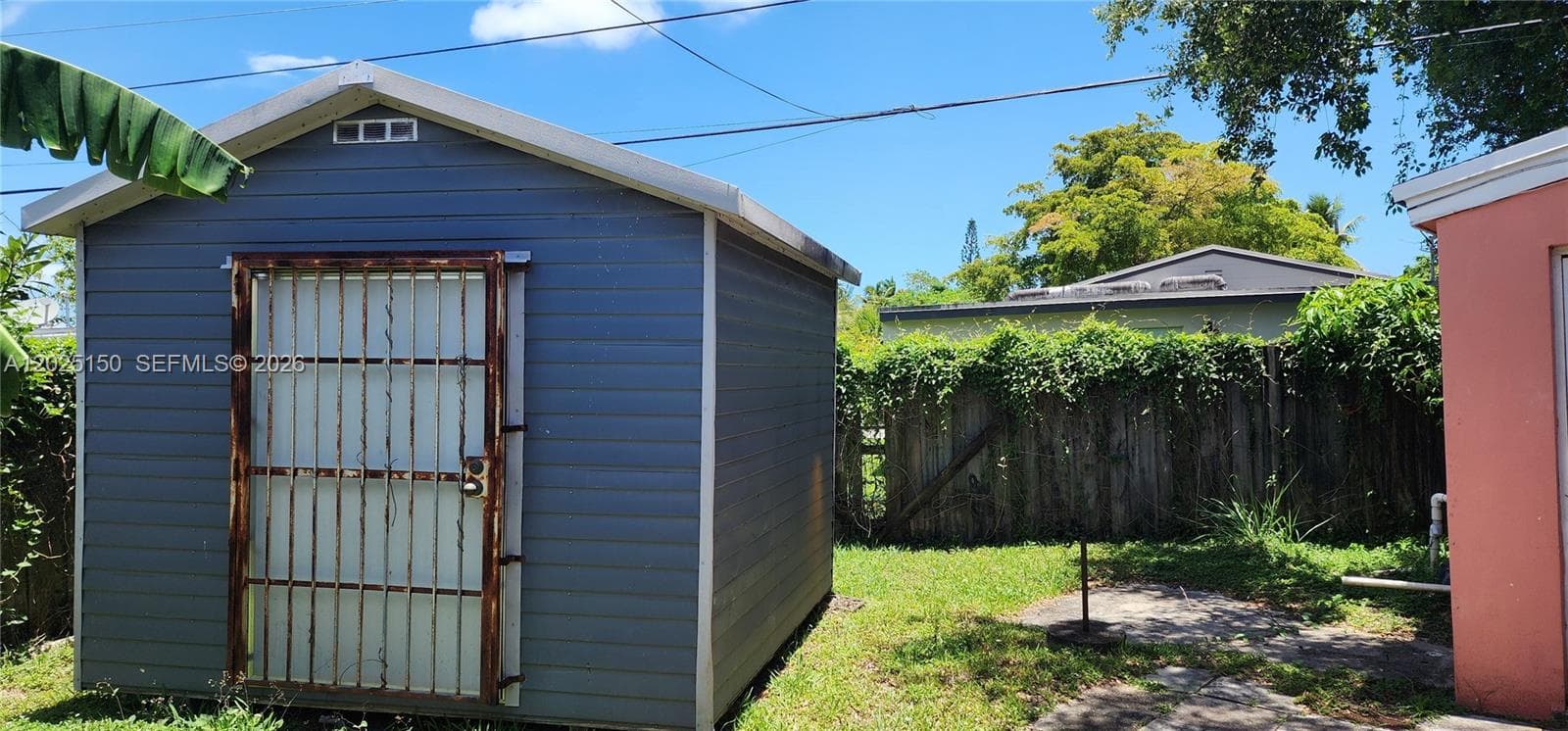 901 NE 160th Ter, North Miami Beach FL 33162 — 18
