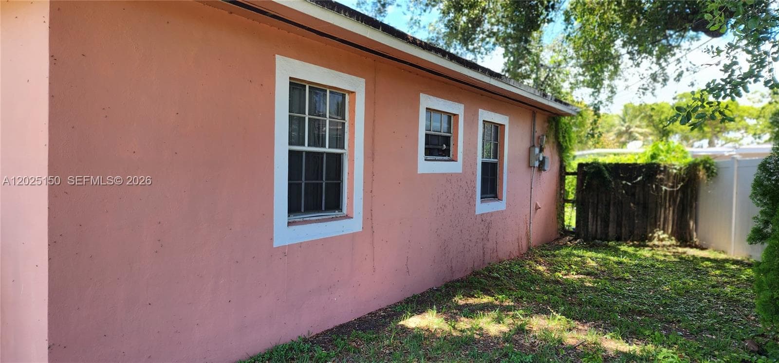 901 NE 160th Ter, North Miami Beach FL 33162 — 11