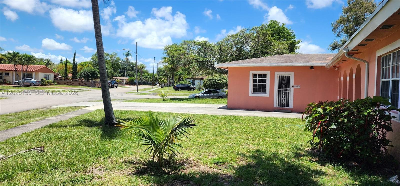 901 NE 160th Ter, North Miami Beach FL 33162 — 8