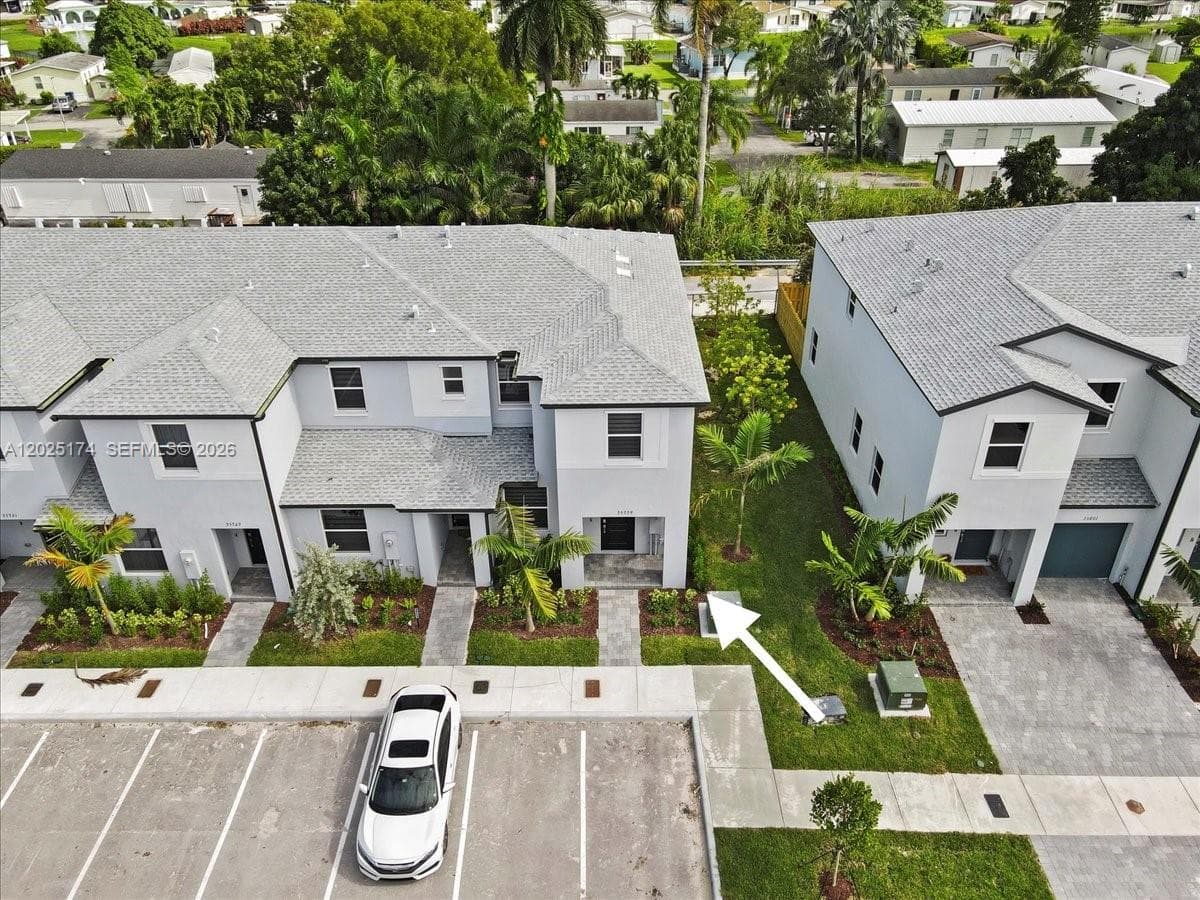 35779 SW 178th Ct, Miami FL 33034 — 33