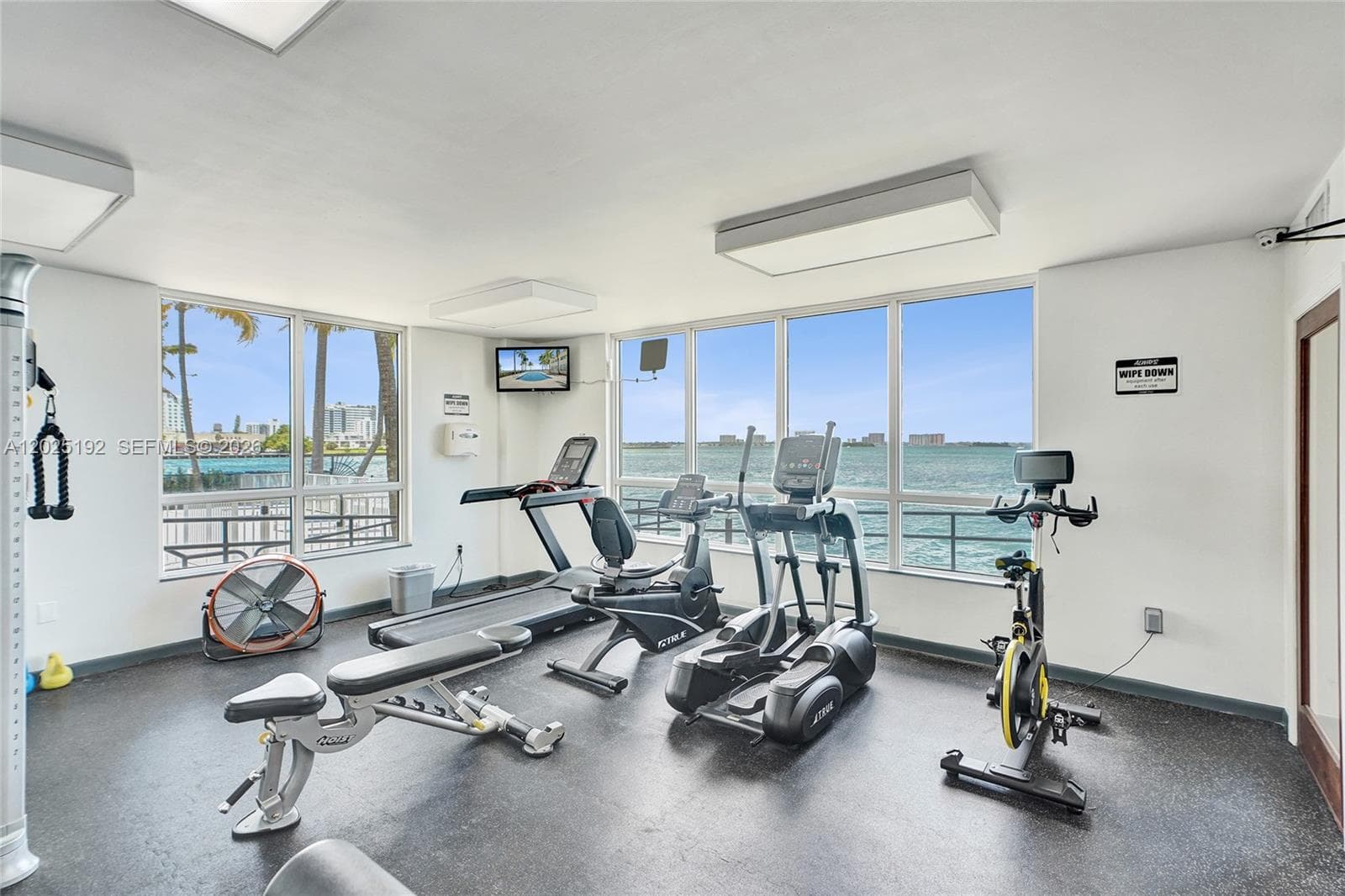 1625 Kennedy Cswy # 1207C, North Bay Village FL 33141 — 33