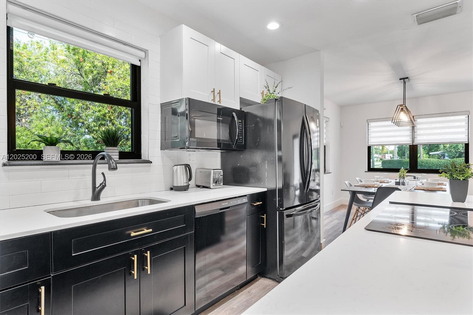 Fulford By The Sea Sec I, North Miami Beach, FL — 16