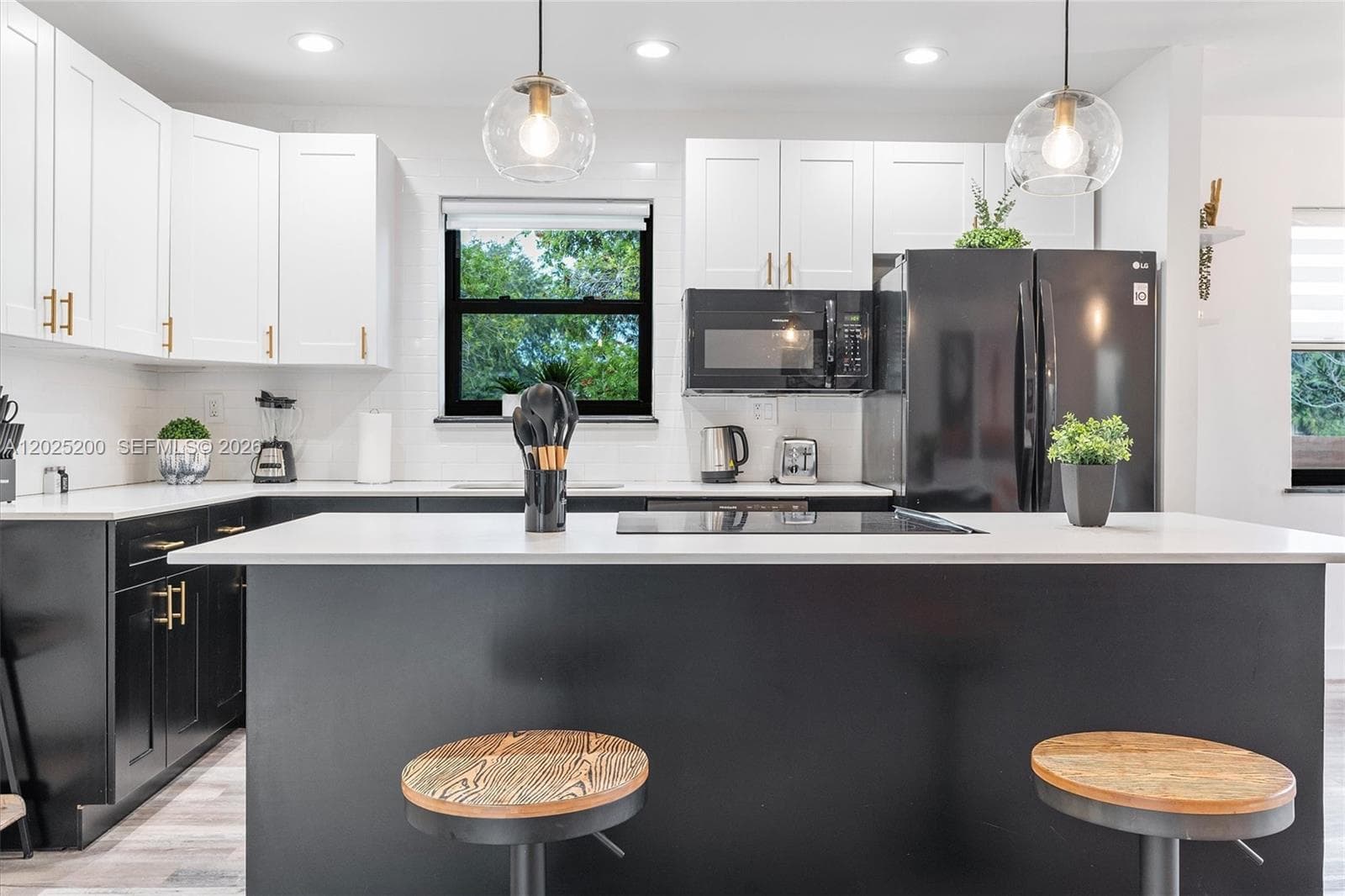 Fulford By The Sea Sec I, North Miami Beach, FL — 12