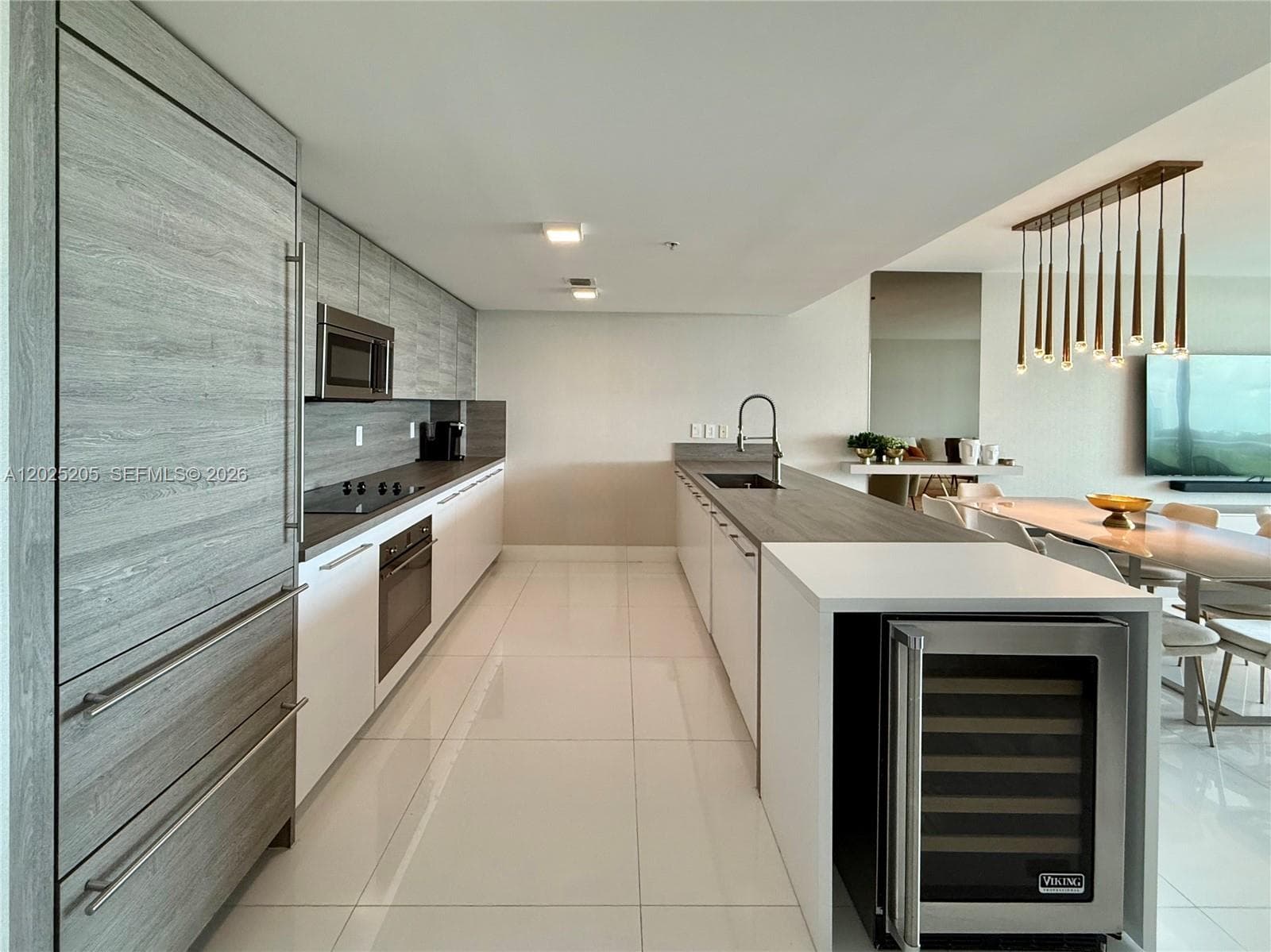 400 Sunny Isles Blvd # 1404, Sunny Isles Beach FL 33160 — 5