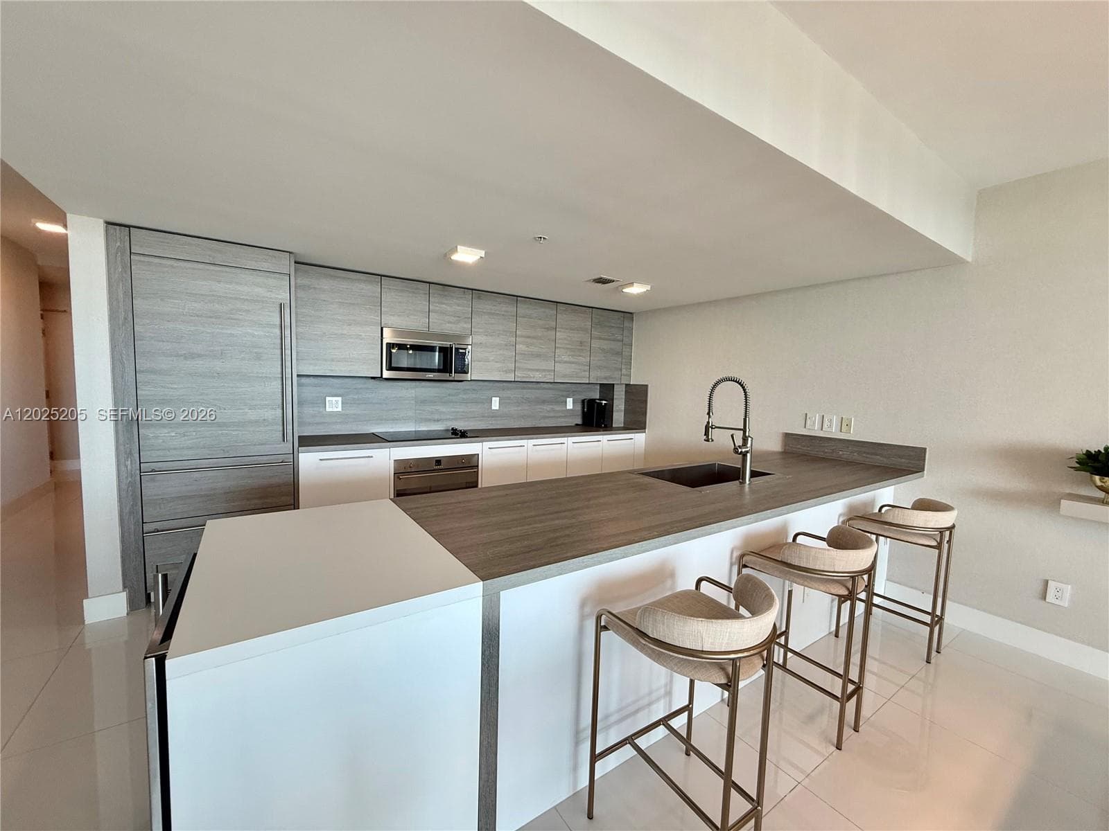 400 Sunny Isles Blvd # 1404, Sunny Isles Beach FL 33160 — 10