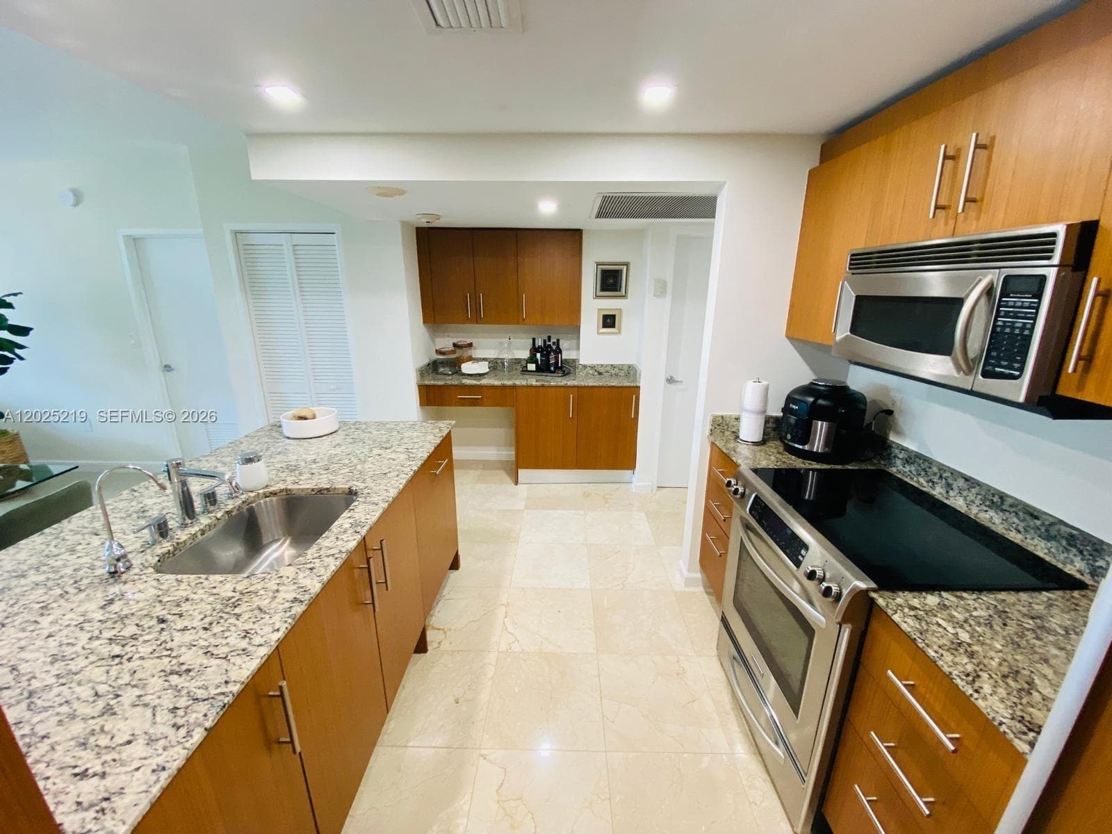 10275 E Collins Ave # 324, Bal Harbour FL 33154 — 9