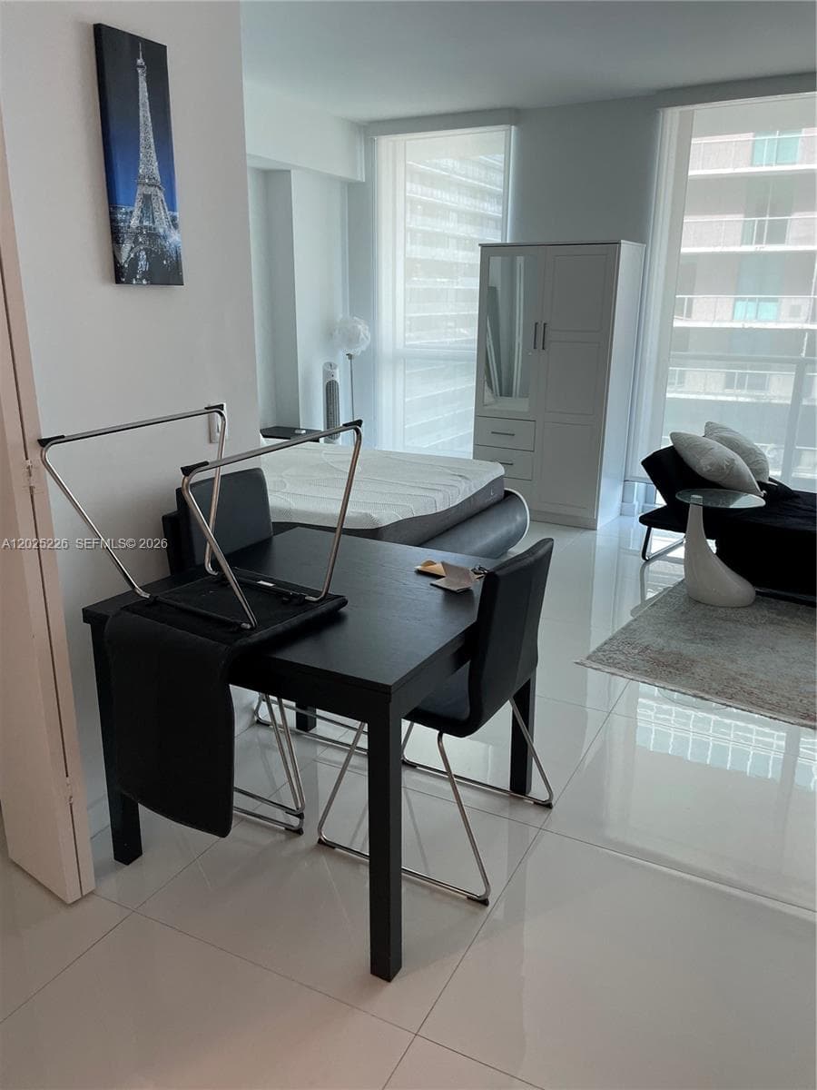 1100 S MIAMI AVE # 3306, Miami FL 33130 — 17