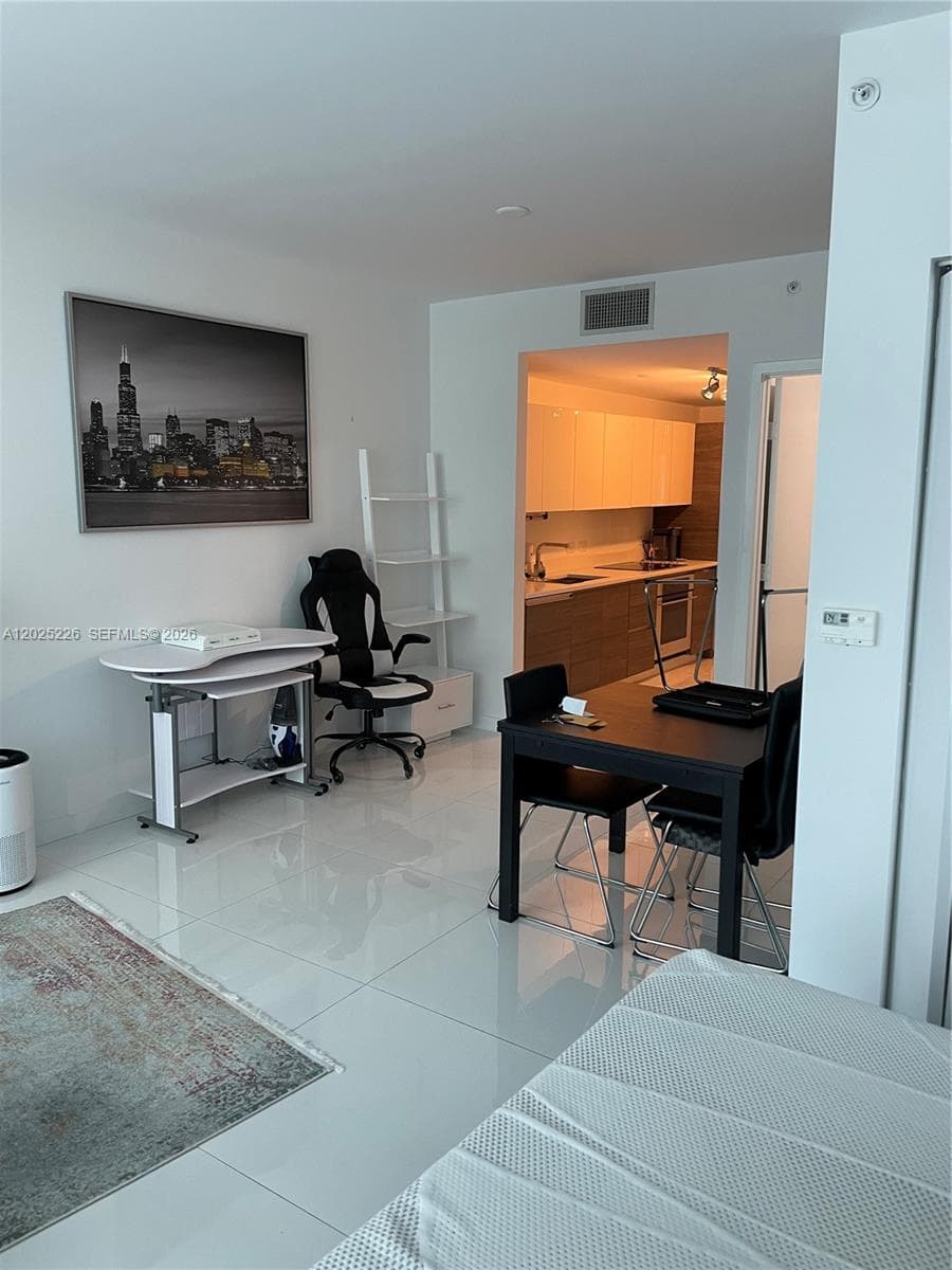 1100 S MIAMI AVE # 3306, Miami FL 33130 — 25