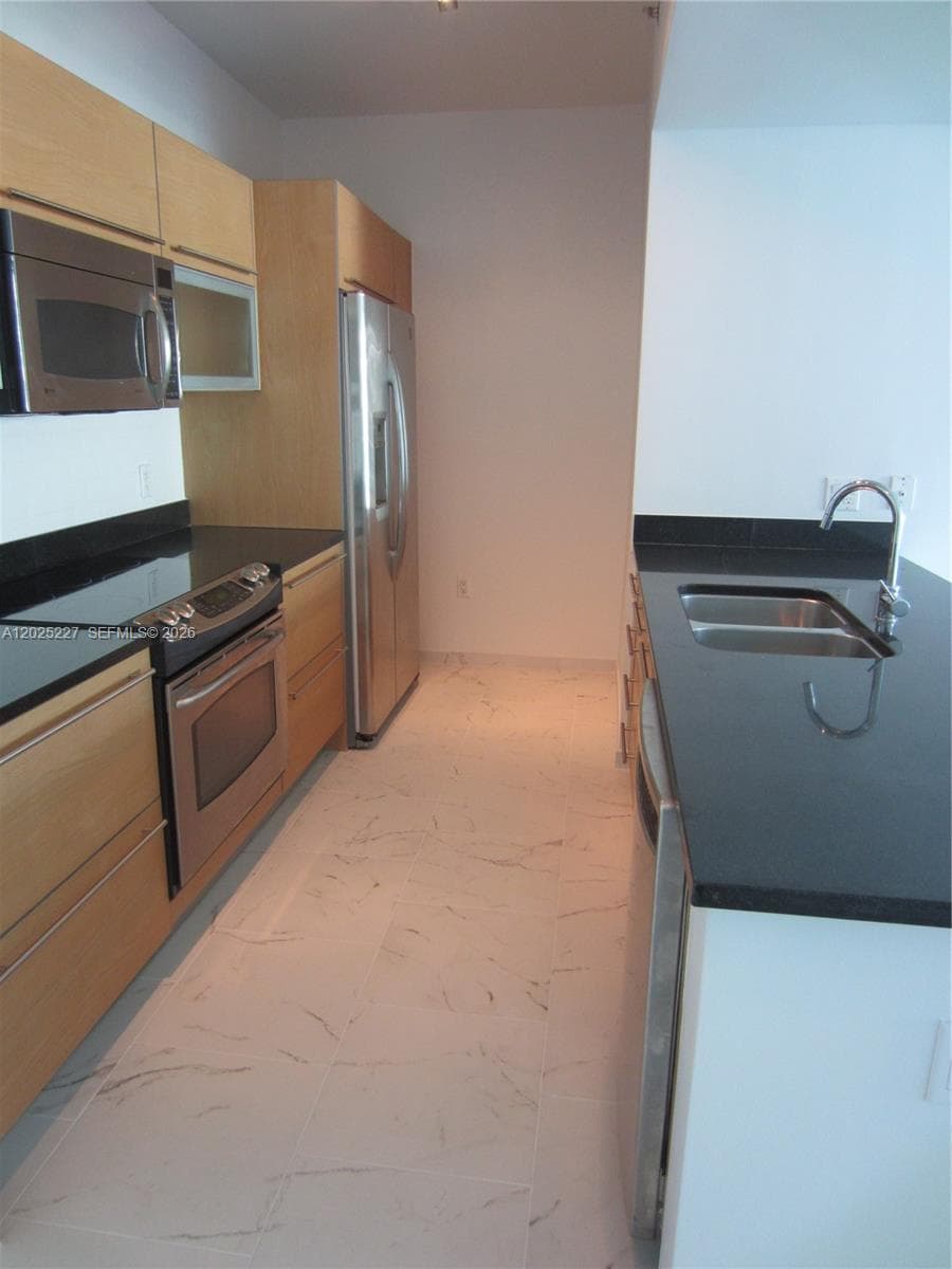 951 BRICKELL AV # 3401, Miami FL 33131 — 4