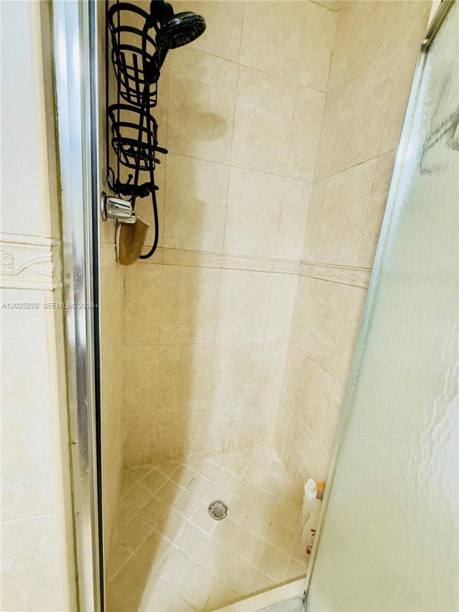 4521 NW 179th St, Miami Gardens FL 33055 — 40