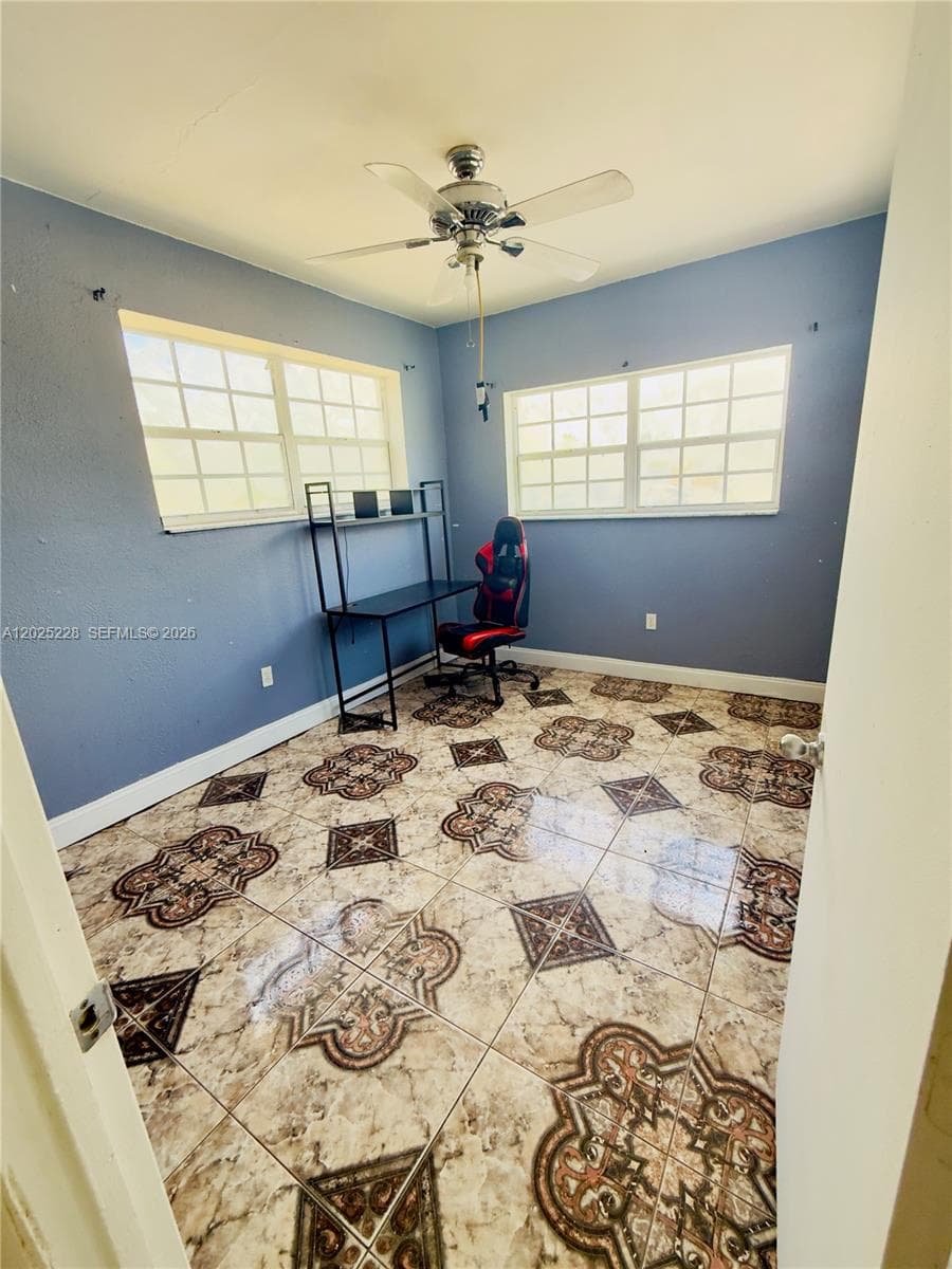 4521 NW 179th St, Miami Gardens FL 33055 — 31