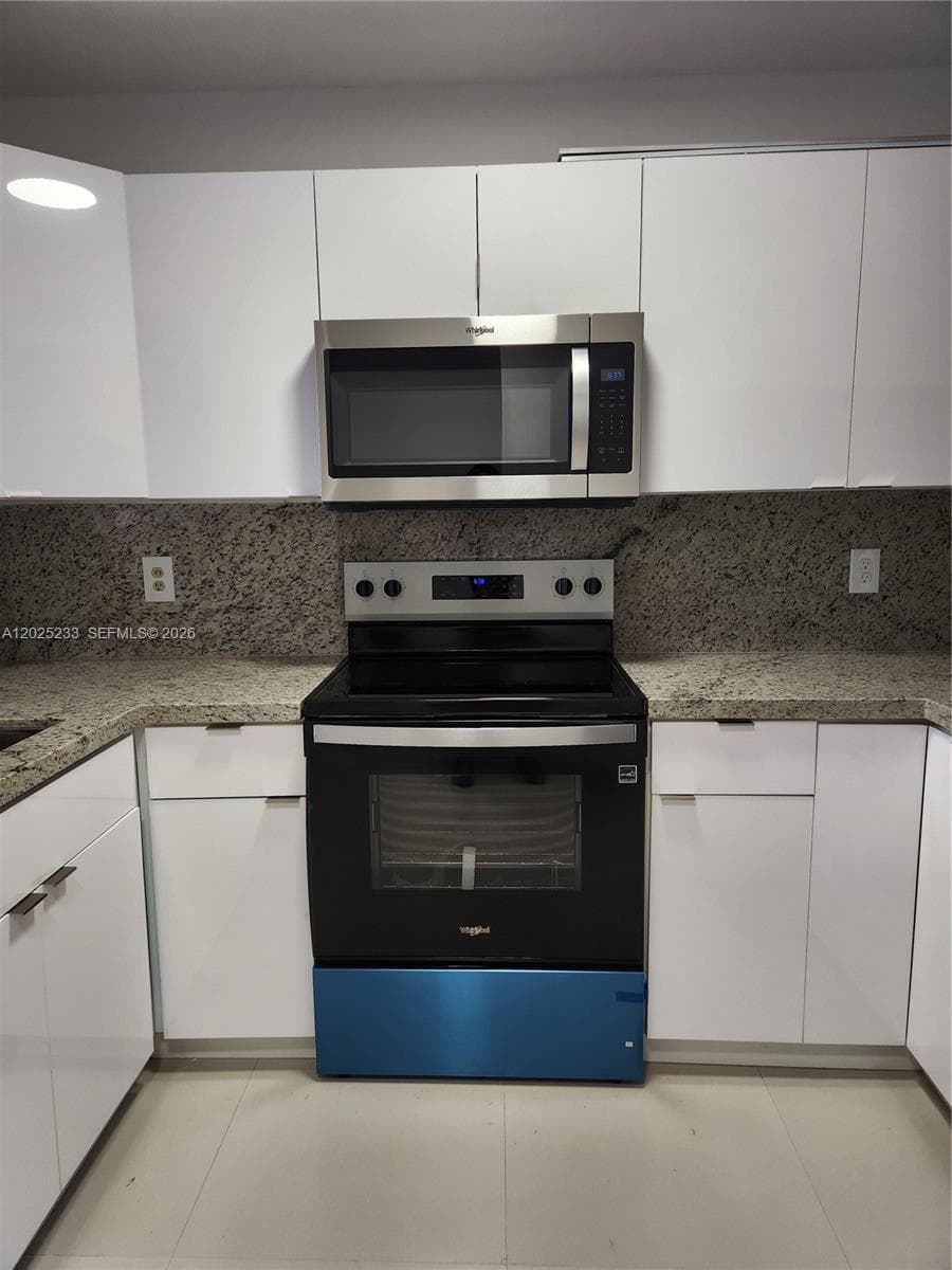 7785 W 30th Ct # 203, Hialeah FL 33018 — 6