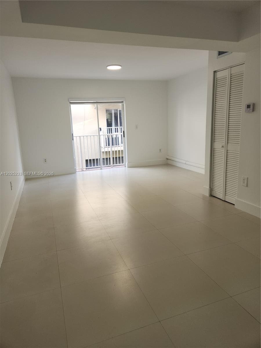7785 W 30th Ct # 203, Hialeah FL 33018 — 13