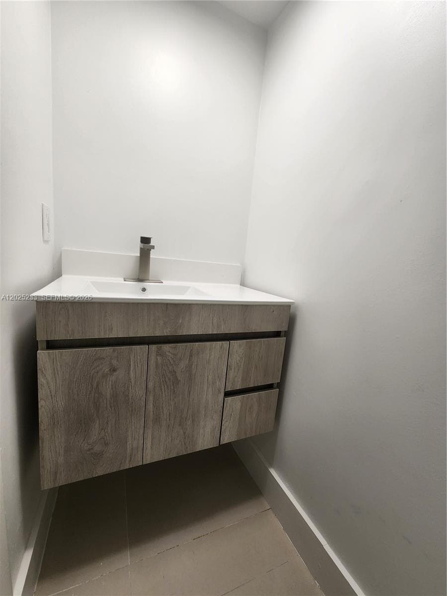 7785 W 30th Ct # 203, Hialeah FL 33018 — 16