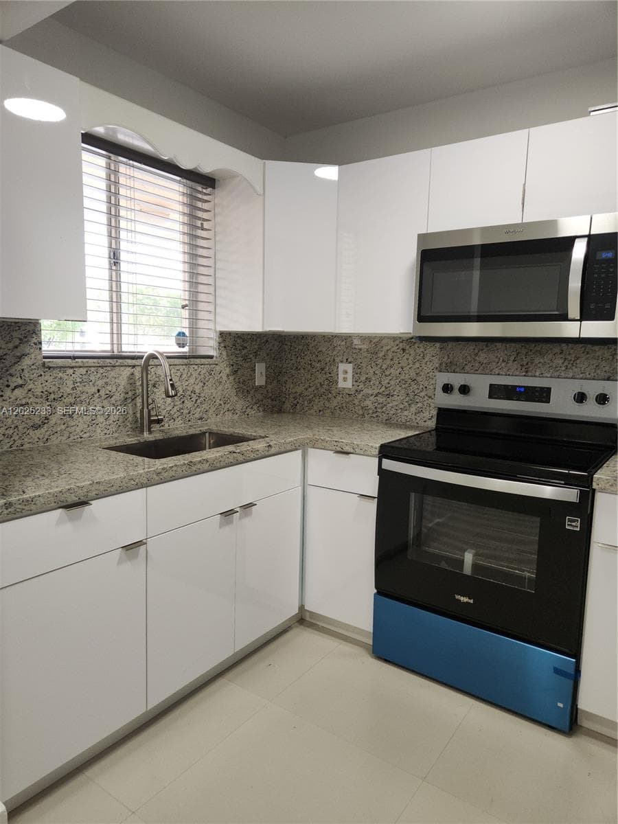 7785 W 30th Ct # 203, Hialeah FL 33018 — 7