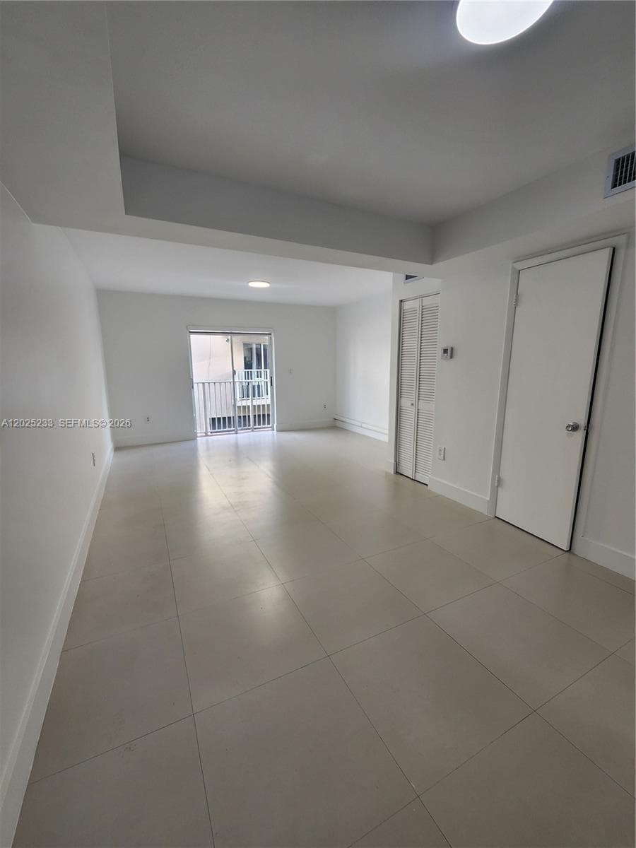 7785 W 30th Ct # 203, Hialeah FL 33018 — 14