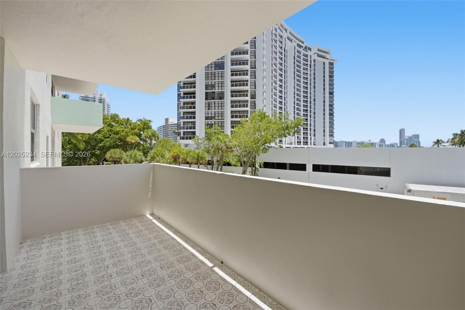 5 Island Ave # 2F, Miami Beach FL 33139 — 12