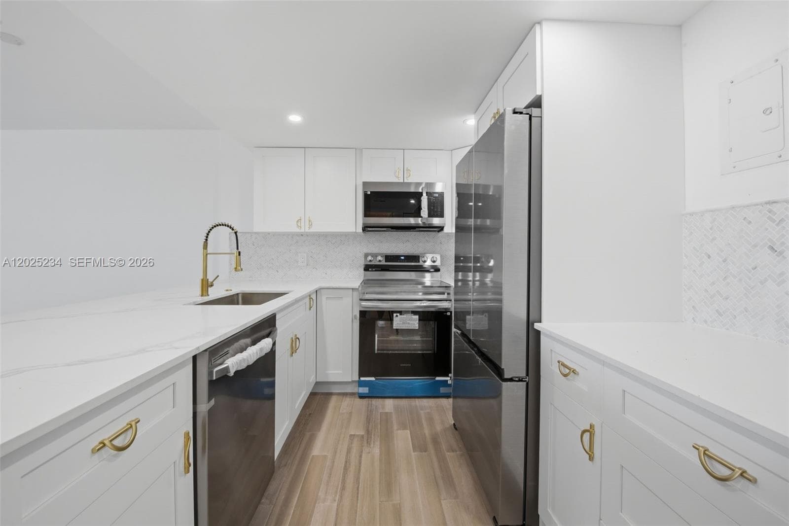 5 Island Ave # 2F, Miami Beach FL 33139 — 3