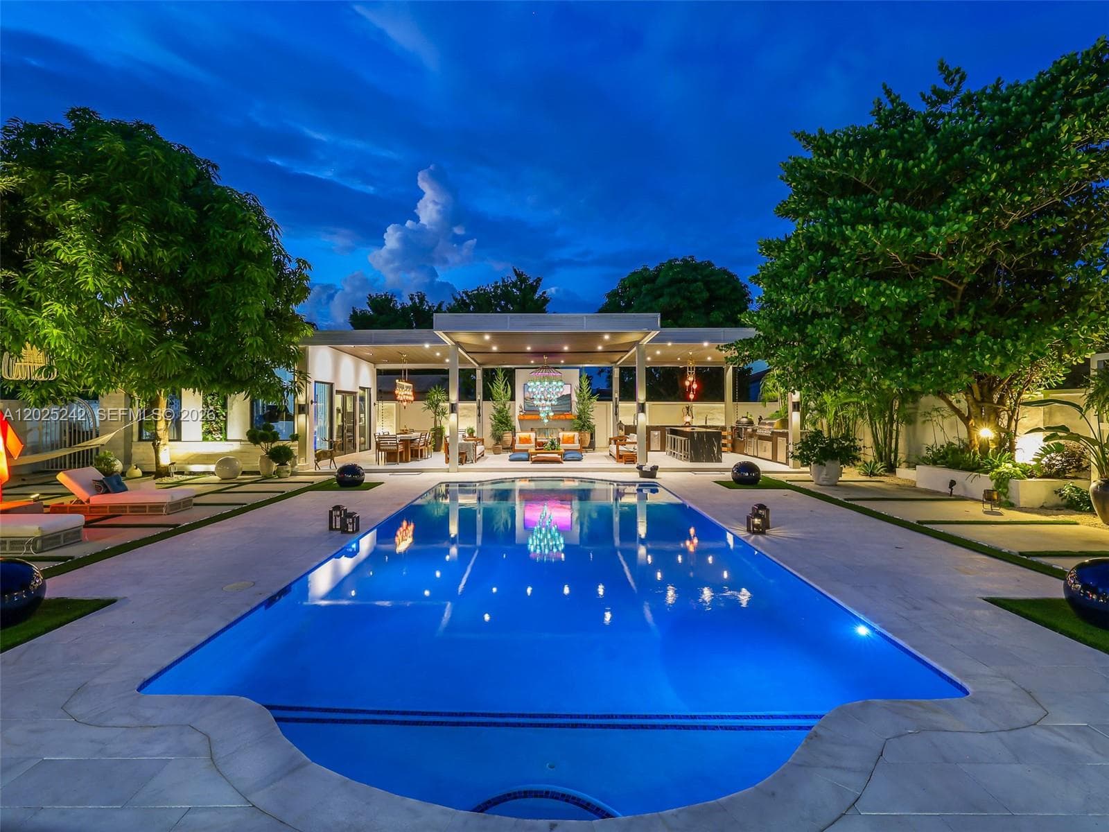 8761 SW 56th St, Miami FL 33165 — 70