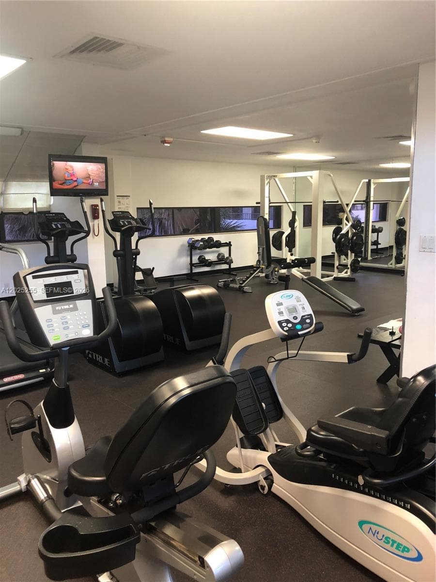 201 Crandon Blvd # 1027, Key Biscayne FL 33149 — 15