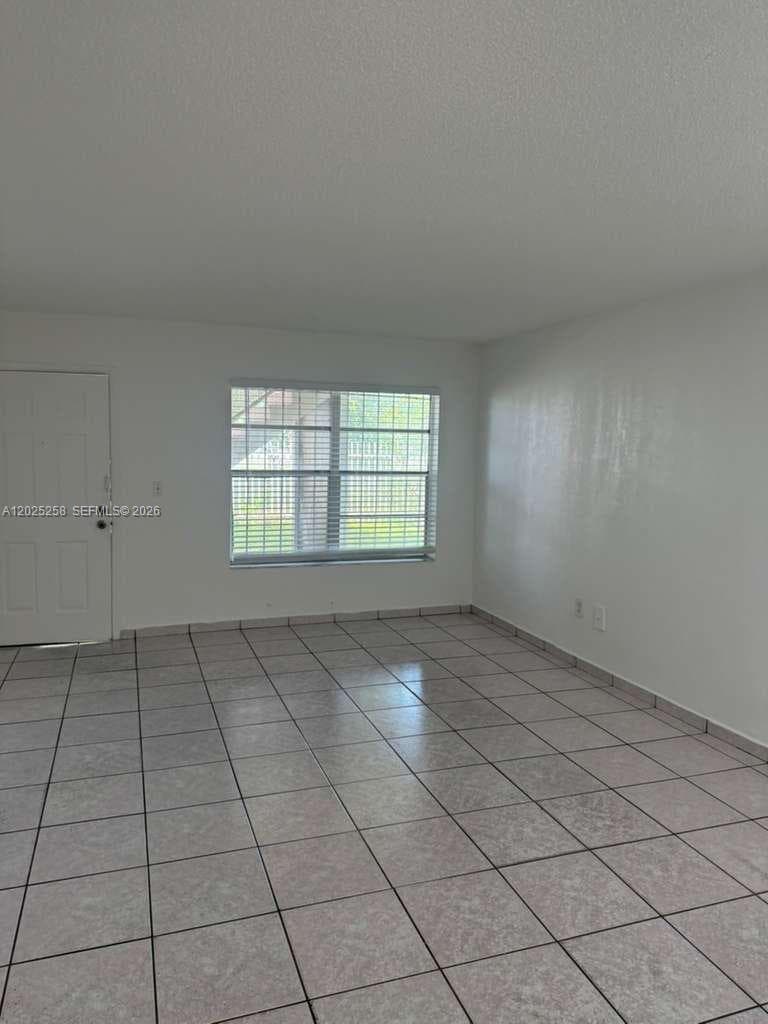 251 NW 177th St # 111, Miami Gardens FL 33169 — 2