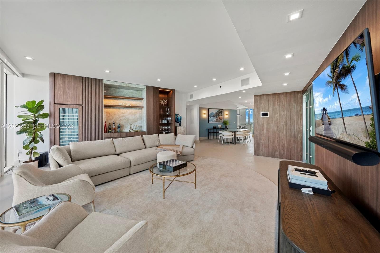1000 S Pointe Dr # 2803, Miami Beach FL 33139 — 2